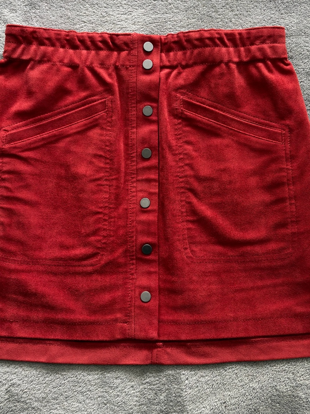 BCBGMaxAzria Red Button-Front Mini Skirt